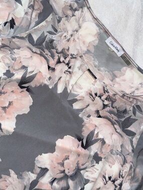 Calvin Klein Floral Keyhole Top - Gray & Blush Pink